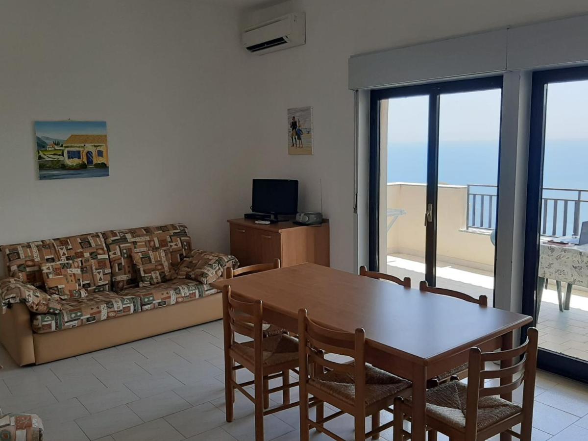 Casa Vacanze Andreana Lejlighed Letojanni Eksteriør billede